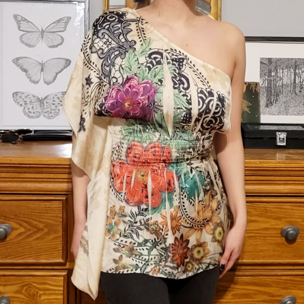 Forever 21 Floral One Shoulder Blouse
